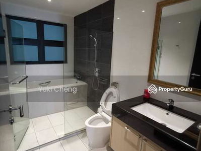 Molek Pine 4, Malaysia Molek Pine 4, Malaysia