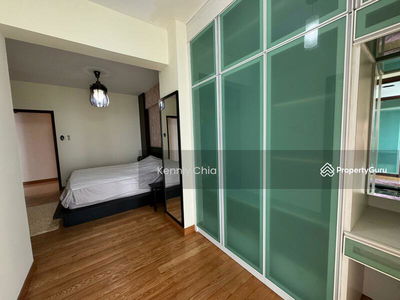 Molek Pine 2, Malaysia Molek Pine 2, Malaysia