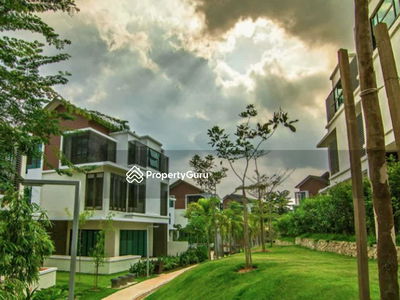 Schumann, Symphony Hills, Malaysia Schumann, Symphony Hills, Malaysia