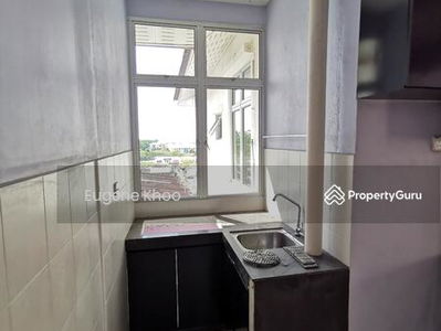 Pangsapuri Sri Mas (Desa Tebrau), Malaysia Pangsapuri Sri Mas (Desa Tebrau), Malaysia