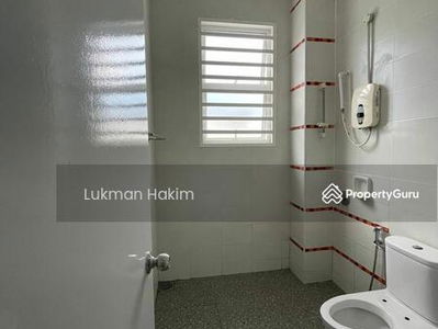 End Lot Spacious Land 2 Storey Terrace Section 4 Bandar baru bangi, Malaysia End Lot Spacious Land 2 Storey Terrace Section 4 Bandar baru bangi, Malaysia