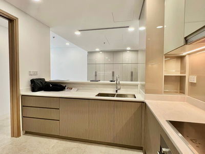 The River Thủ Thiêm, Vietnam  The River Thủ Thiêm, Vietnam