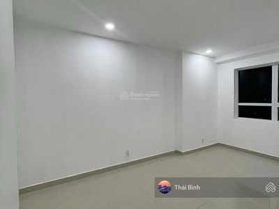 Topaz Elite, Vietnam Topaz Elite, Vietnam