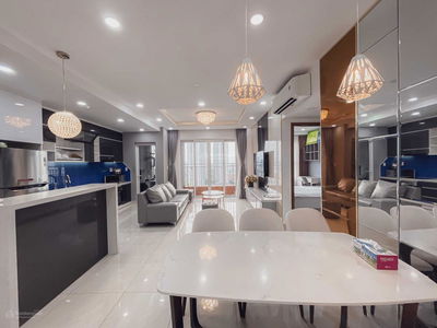 Sunrise City, Vietnam Sunrise City, Vietnam