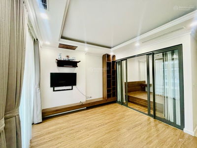 Sunshine Garden, Vietnam  Sunshine Garden, Vietnam