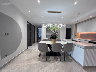 The Peak, Vietnam The Peak, Vietnam