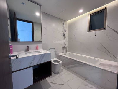 The Peak, Vietnam The Peak, Vietnam