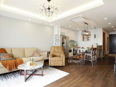 D’. Le Roi Soleil, Vietnam D’. Le Roi Soleil, Vietnam