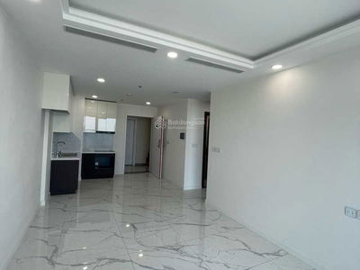 Sunshine Diamond River, Vietnam Sunshine Diamond River, Vietnam