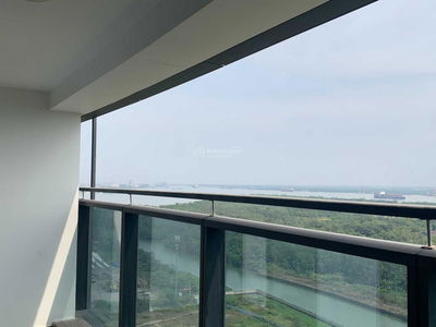 Sunshine Diamond River, Vietnam Sunshine Diamond River, Vietnam