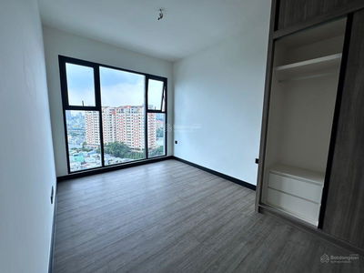 De La Sol, Vietnam De La Sol, Vietnam