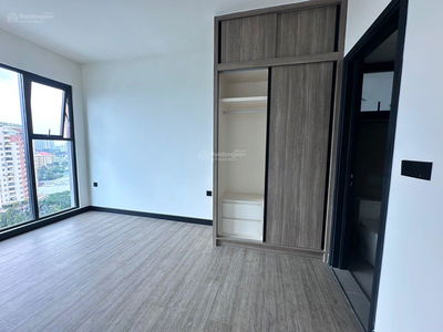 De La Sol, Vietnam De La Sol, Vietnam