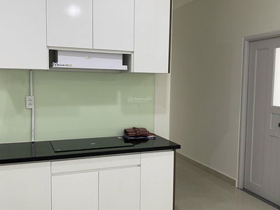 Topaz Elite, Vietnam Topaz Elite, Vietnam