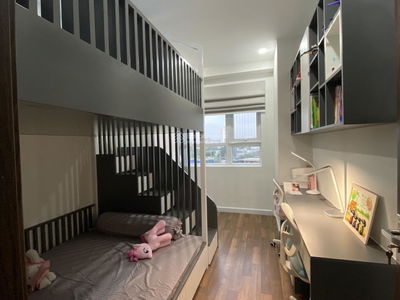 Topaz Elite, Vietnam Topaz Elite, Vietnam