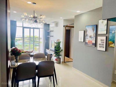 Him Lam Phú Đông, Vietnam Him Lam Phú Đông, Vietnam