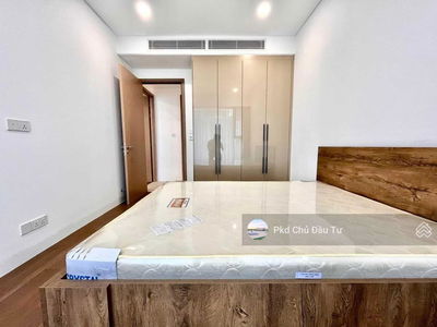 The River Thủ Thiêm, Vietnam The River Thủ Thiêm, Vietnam