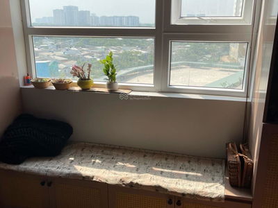 Topaz Elite, Vietnam Topaz Elite, Vietnam