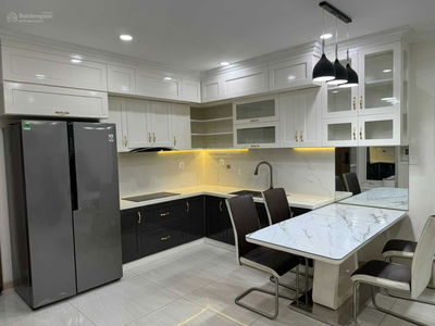 De Capella, Vietnam De Capella, Vietnam