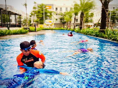 Charm City, Vietnam Charm City, Vietnam