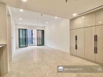 The River Thu Thiem, Vietnam The River Thu Thiem, Vietnam