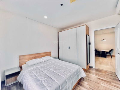 The Monarchy, Vietnam  The Monarchy, Vietnam