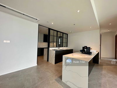 The Crest Residence, Vietnam The Crest Residence, Vietnam