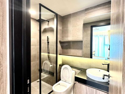 De La Sol, Vietnam De La Sol, Vietnam