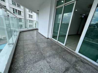 Hoang Anh Thanh Binh, Vietnam  Hoang Anh Thanh Binh, Vietnam