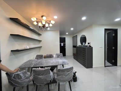 Sunrise City, Vietnam Sunrise City, Vietnam