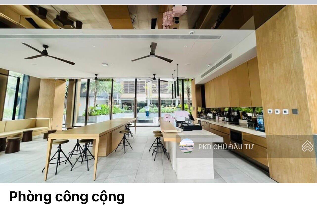 The River Thủ Thiêm, Vietnam The River Thủ Thiêm, Vietnam