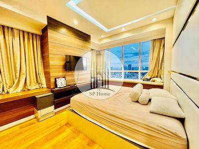 Sunrise City, Vietnam Sunrise City, Vietnam