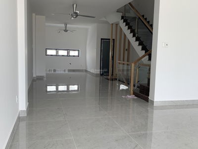 Diamond Island, Vietnam Diamond Island, Vietnam