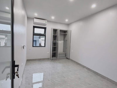 Gehäuse In Hanoi, Vietnam Gehäuse In Hanoi, Vietnam