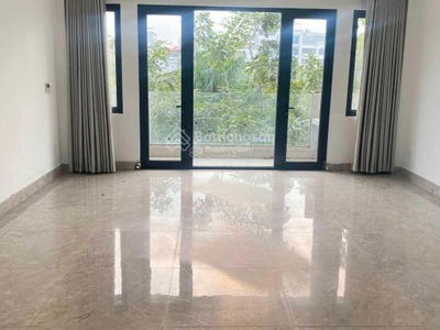 Gehäuse In Hanoi, Vietnam Gehäuse In Hanoi, Vietnam