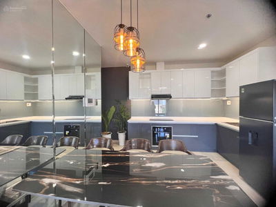 The Monarchy, Vietnam The Monarchy, Vietnam