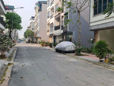 Gehäuse In Hanoi, Vietnam Gehäuse In Hanoi, Vietnam