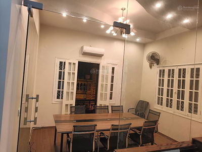 Gehäuse In Ha GJong, Vietnam Gehäuse In Ha GJong, Vietnam