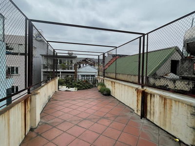 Gehäuse In Hanoi, Vietnam Gehäuse In Hanoi, Vietnam