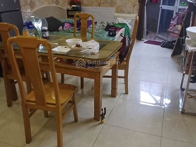 Gehäuse In Nha Be, Vietnam Gehäuse In Nha Be, Vietnam