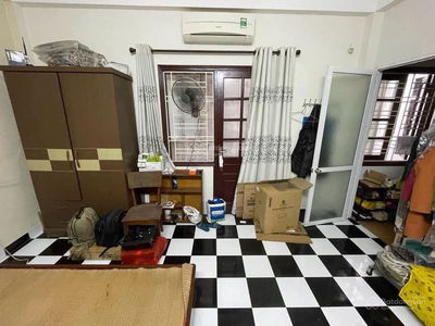 Gehäuse In Hanoi, Vietnam Gehäuse In Hanoi, Vietnam