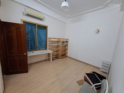 Gehäuse In Hanoi, Vietnam Gehäuse In Hanoi, Vietnam