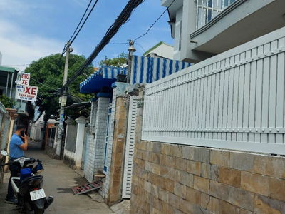 Housing in Nha Be, Vietnam  Housing in Nha Be, Vietnam