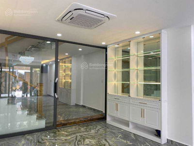 Housing in Ho Chi Minh City, Vietnam Housing in Ho Chi Minh City, Vietnam