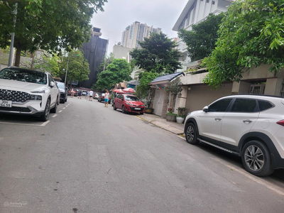 Housing in Hanoi, Vietnam Housing in Hanoi, Vietnam