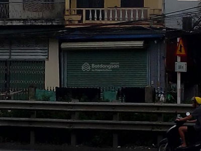 Gehäuse In Ha GJong, Vietnam Gehäuse In Ha GJong, Vietnam