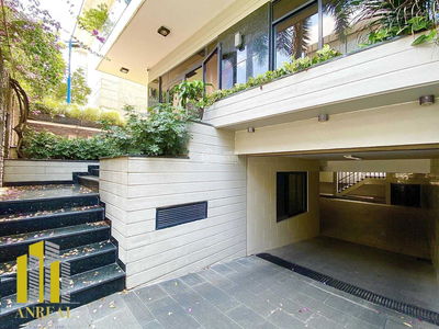 Gehäuse In Nha Be, Vietnam Gehäuse In Nha Be, Vietnam