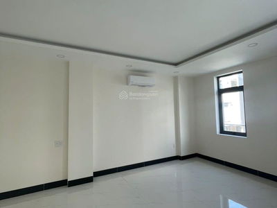 Gehäuse In Nha Be, Vietnam Gehäuse In Nha Be, Vietnam