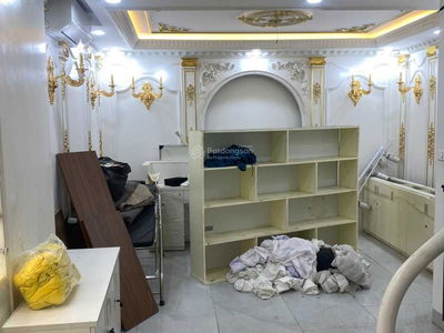 Gehäuse In Hanoi, Vietnam Gehäuse In Hanoi, Vietnam