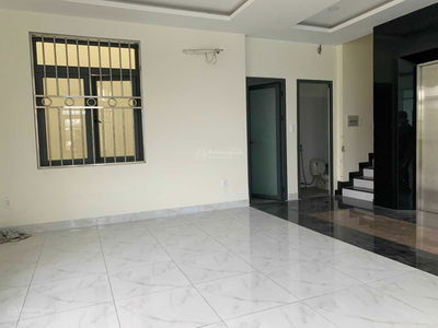 Gehäuse In Nha Be, Vietnam Gehäuse In Nha Be, Vietnam