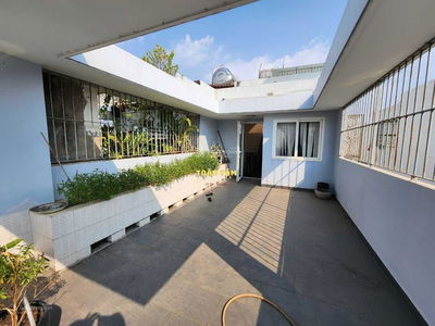 Gehäuse In Nha Be, Vietnam Gehäuse In Nha Be, Vietnam